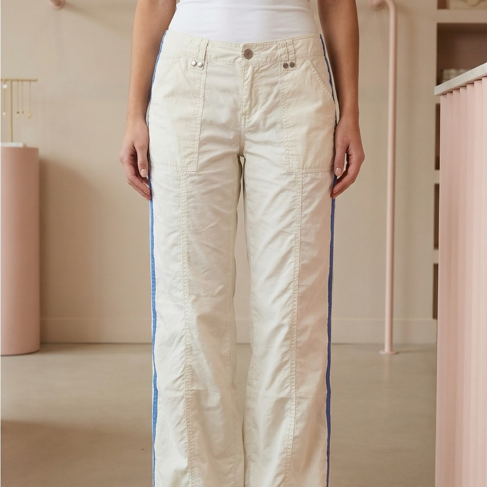 Express Cream Wide-Leg Jeans with Blue Side Stripe